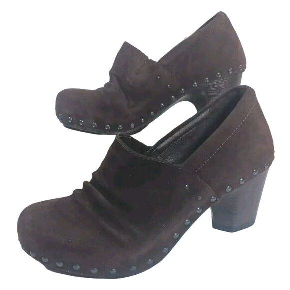 Dansko Suede Studded Brown Nori Clog Heels Block Heel Sz Eu 36 US 6 - Picture 3 of 5